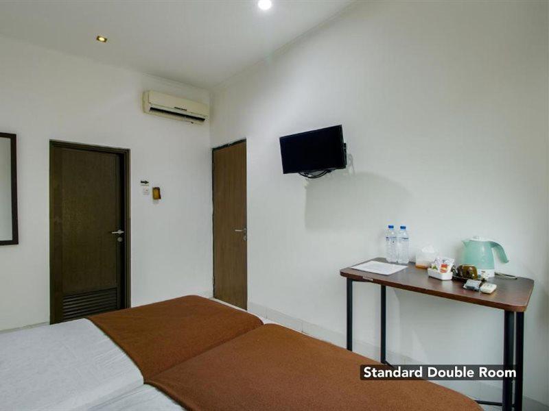 Hotel Arjuna Bekasi Exteriör bild